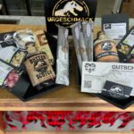 Urgeschmack Gourmet-Geschenkbox mit Gewürzen und Gutschein.